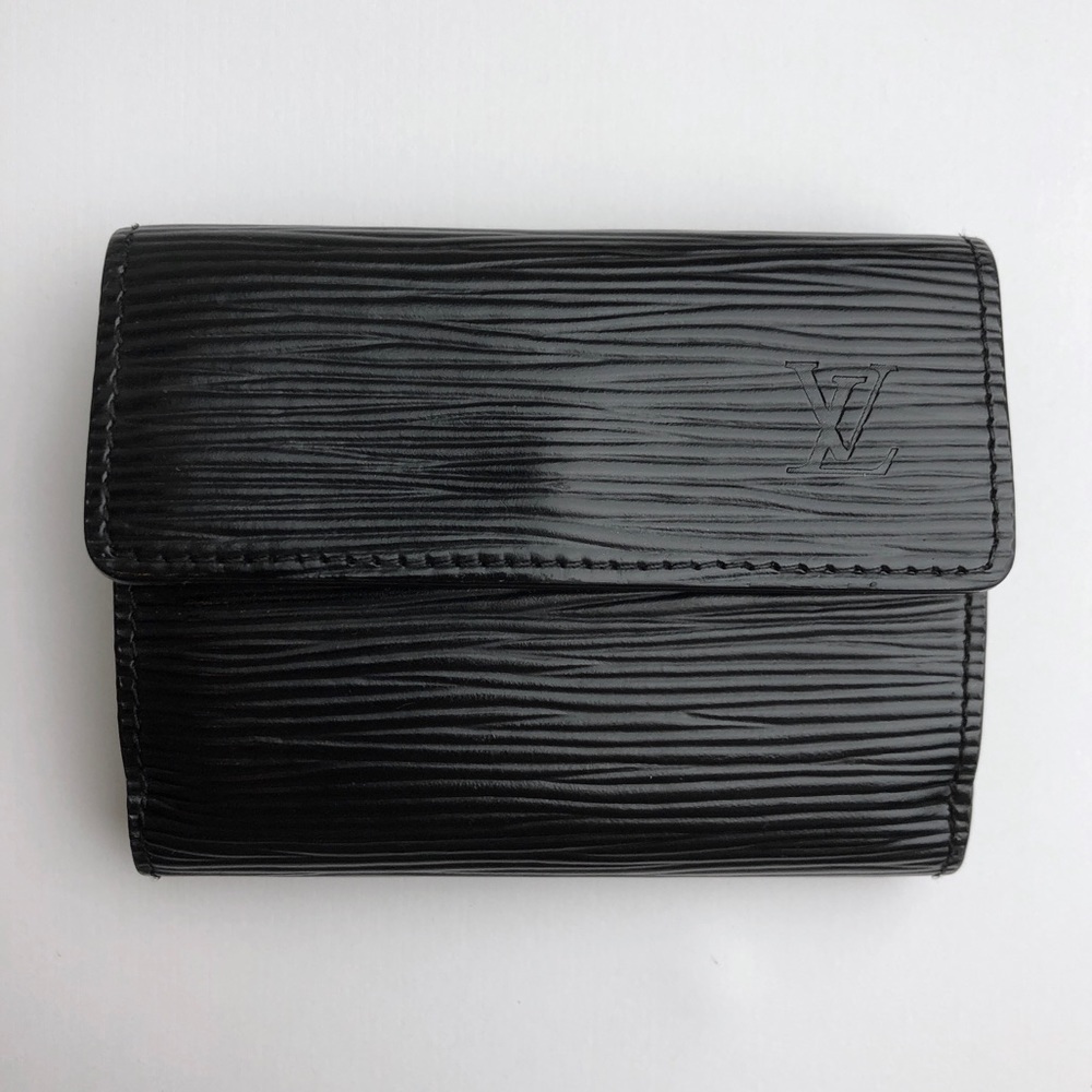 LOUIS VUITTON ✨ Ludlow Wallet | Epi Noir Leather *See Description